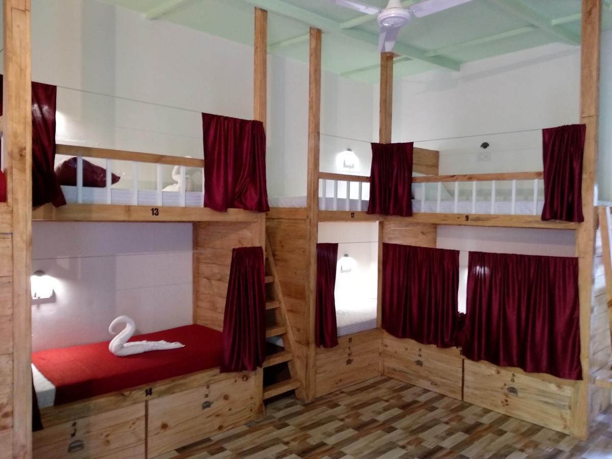 Hostel Curlies Zulu Land Anjuna Exterior foto