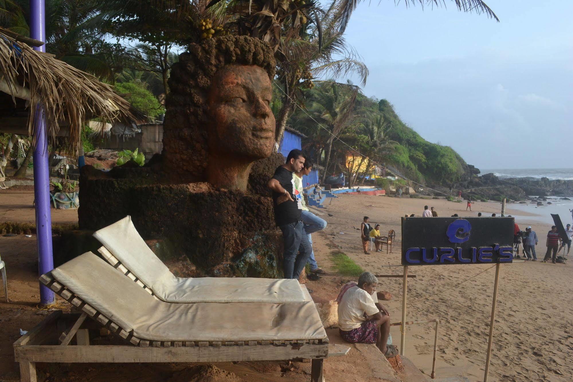 Hostel Curlies Zulu Land Anjuna Exterior foto