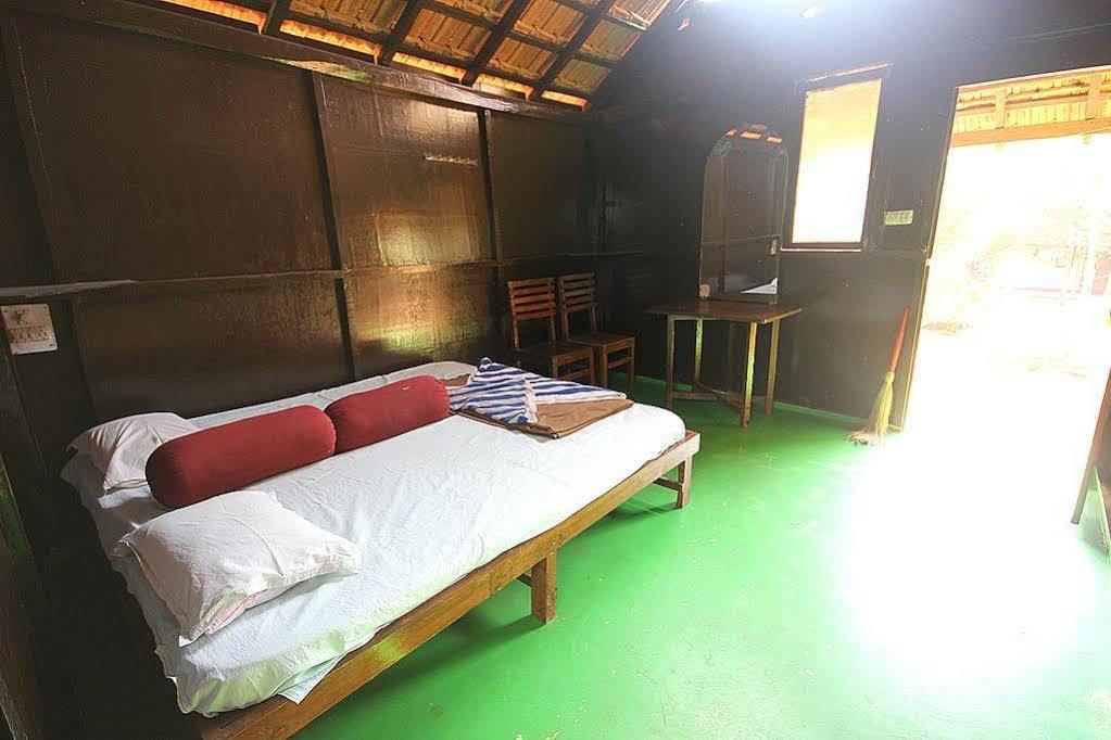 Hostel Curlies Zulu Land Anjuna Exterior foto